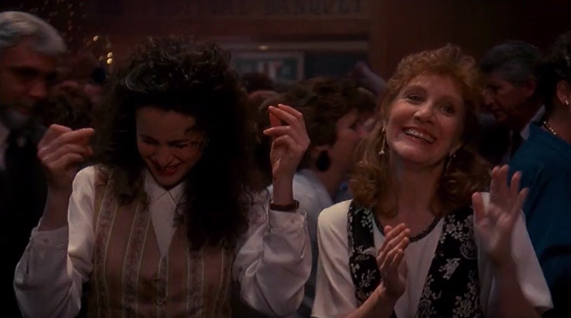 GroundhogDayPod's tweet image. he’s my student. i’m so proud.

phil jazzes up rachmaninoff and rita and mary dance like dorks in #groundhogday minute 88; i detail my piano teacher head canon and get into a rant about climate change and weather forecasters.

podcasts.apple.com/us/podcast/the…