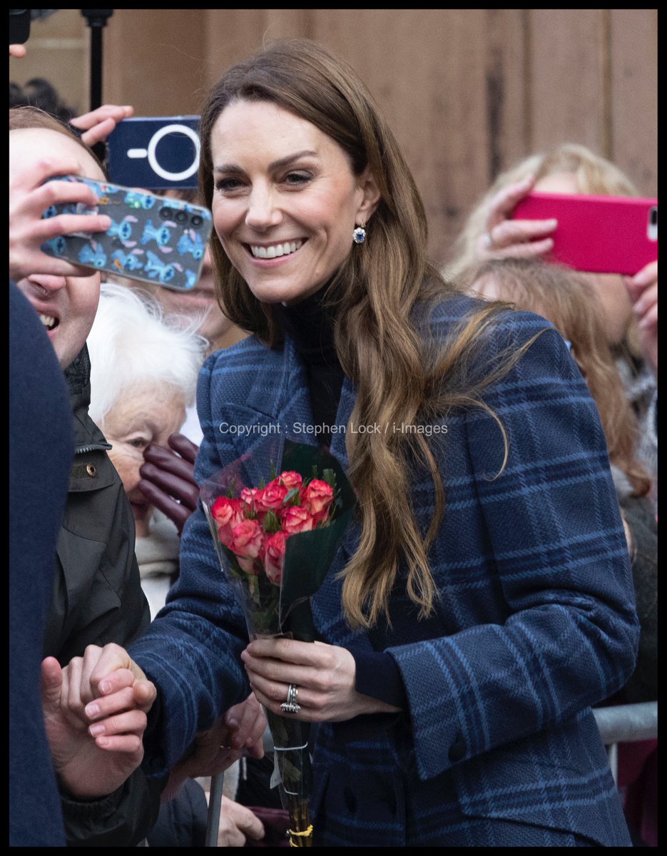 i-Images Picture Agency tweet media