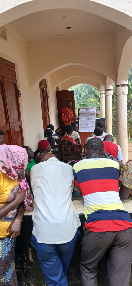 Today, <a href="/CommonGroundUg/">CommonGround Project</a> held engagement meetings with executive committee members of Mabono subcounty groups involved in onion trade to ensure merging and formalisation.  <a href="/NLinUganda/">Embassy of the Netherlands in Uganda</a> <a href="/ISSDUganda/">ISSD Uganda</a>