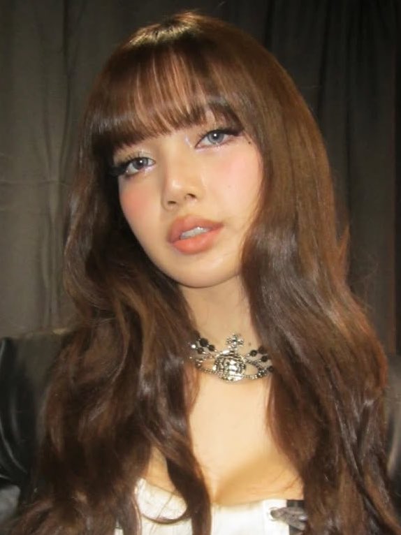 lalicebratz's tweet image. a doll