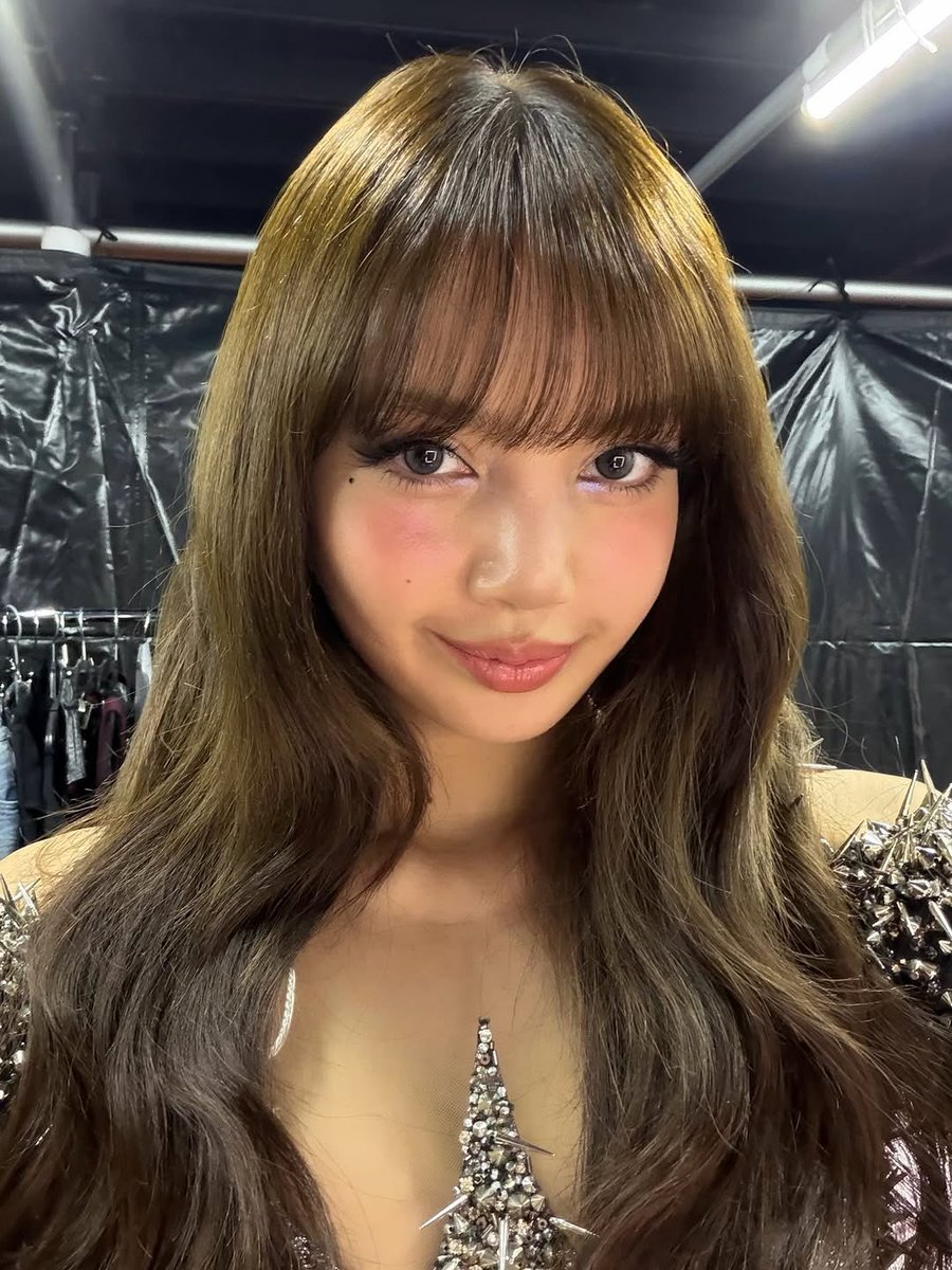 lalicebratz's tweet image. a doll