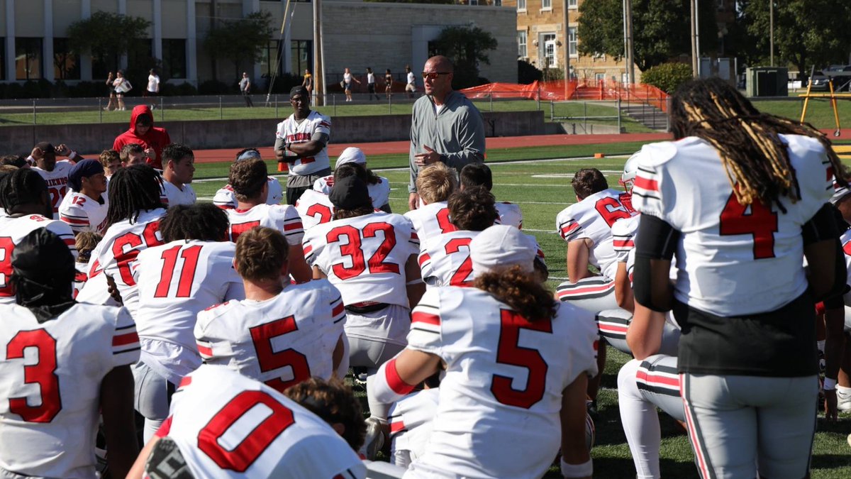 𝗙𝗥𝗜𝗘𝗡𝗗𝗦 𝗙𝗔𝗟𝗖𝗢𝗡𝗦 tweet media