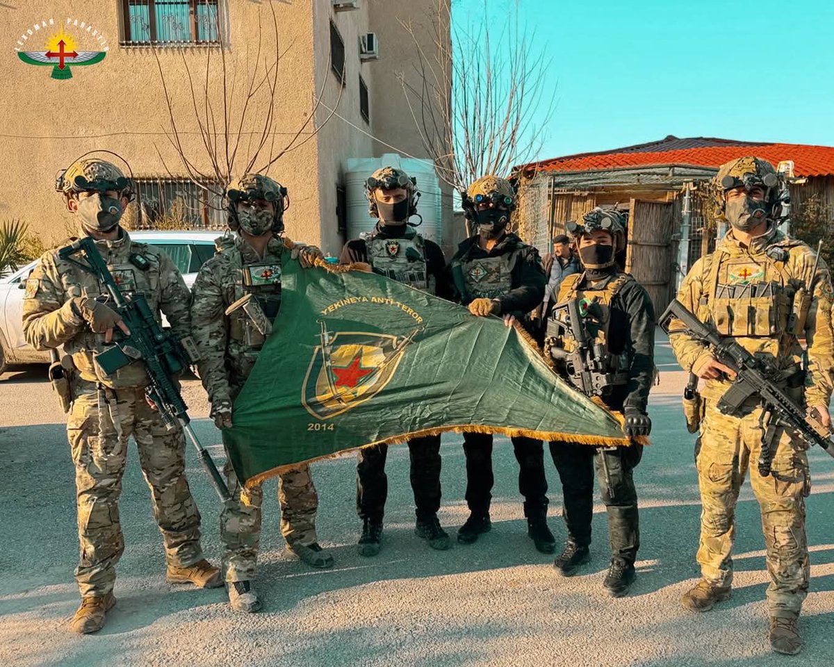 PeregrafNews's tweet image. Counter-Terrorism Group (#CTG) forces from #Sulaymaniyah have arrived in Rojava to support the Anti-Terror Units (#YAT) against attacks by Syrian government-affiliated forces. #Rojava #Kurdistan