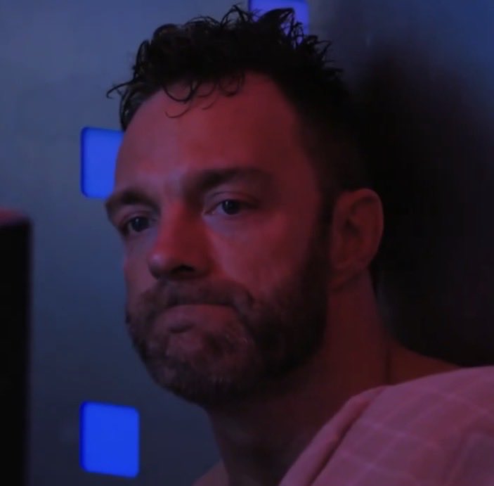 Peps_Wrestling's tweet image. The face of someone who is absolutely happy with the creative direction