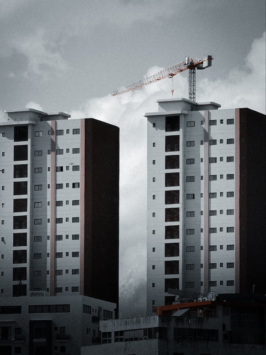 MadeInDR's tweet image. Diligencias 🚗 

Pero mientras… un par de fotos. 📸 

📍 Santo Domingo