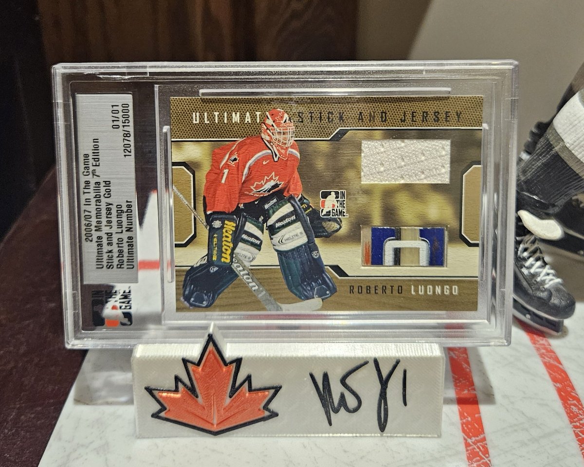 Mailday!!!  Luongo #3314
06-07 ITG Ultimate Memorabilia Jersey &amp; Stick Gold 1/1
<a href="/strombone1/">Strombone</a> <a href="/ClubOneOfOne1/">Club One Of One</a> <a href="/Canucks/">Vancouver Canucks</a> <a href="/FlaPanthers/">Florida Panthers</a>