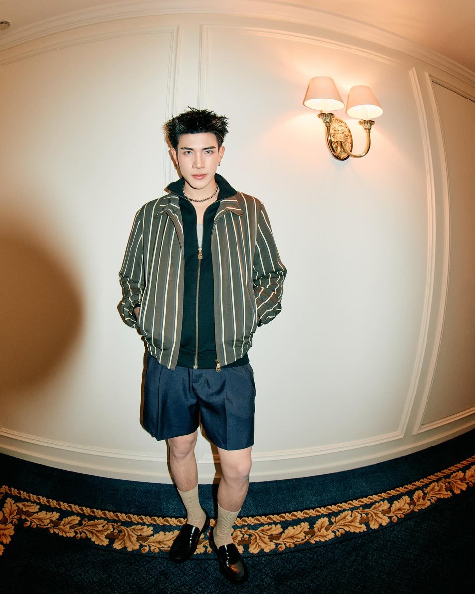 FourthOfficiall's tweet image. IG Post Update [21012026] : fourth.ig

-DDAY-

FOURTH LV FRONT ROW PFW26
#LVMENFW26xFOURTH 
#LVMenFW26 #LouisVuitton @LouisVuitton 

@tawattannn
#Fourthnattawat 
#โฟร์ทณัฐวรรธน์