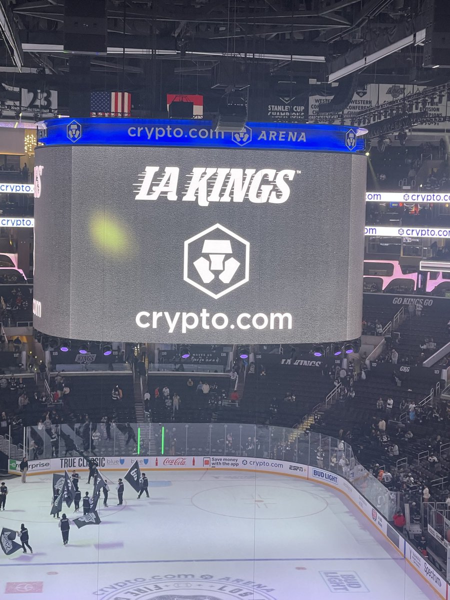 On My Way @cryptocomarena thanks to @LoadedLions_CDC and @cryptocom for the  next Family experience all for being part of the best NFT community out  there…