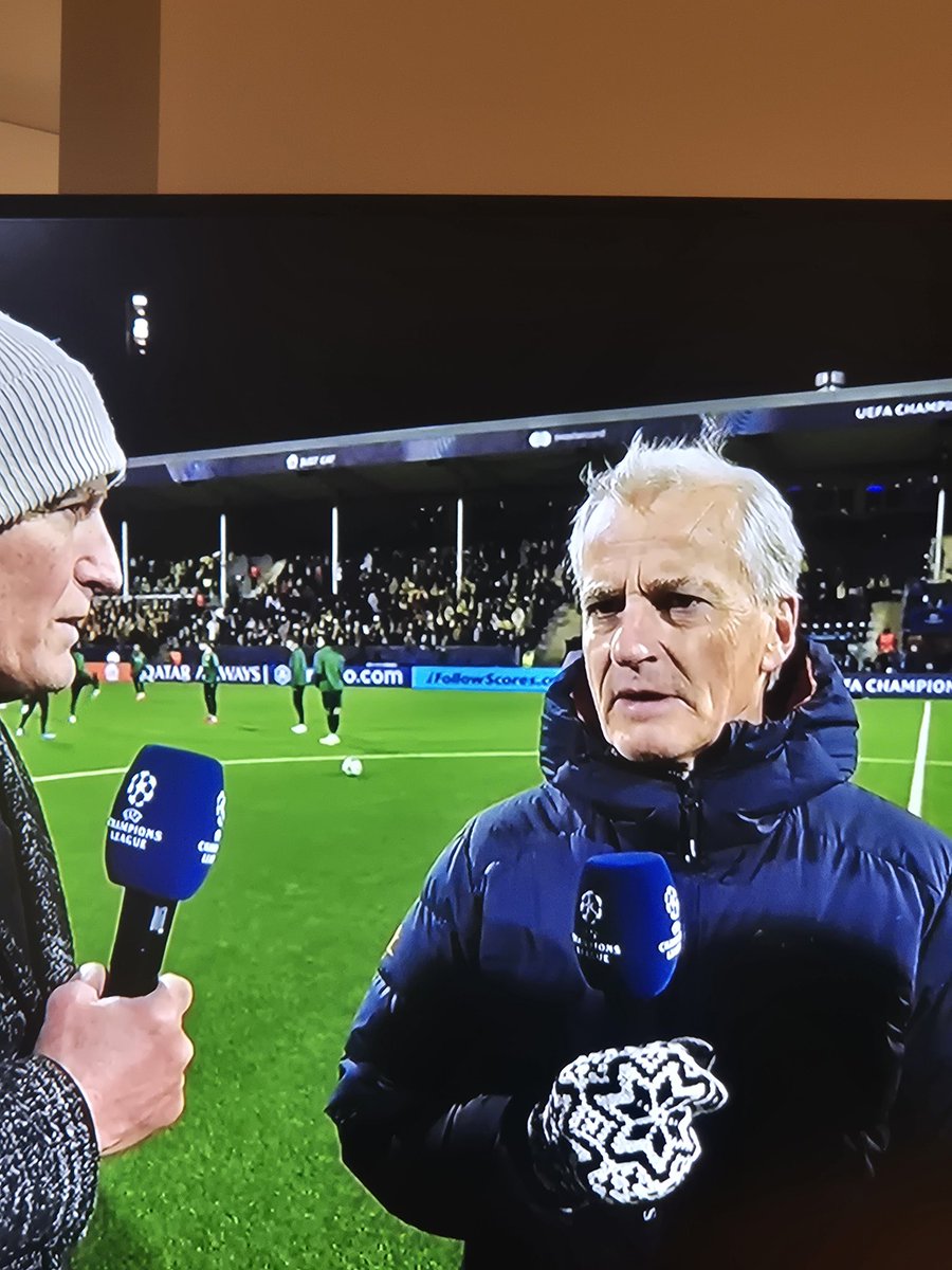 YOUNG HOEL tweet media