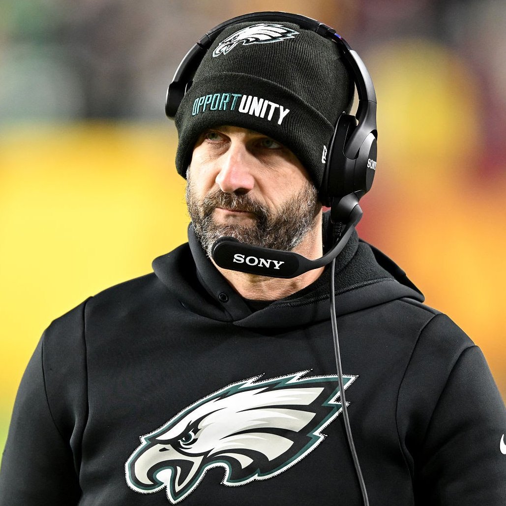 "Curt Cignetti is an amazing head coach. What a job he did at Indiana. National champs." - Cignetti doesn't call plays

"Mike Vrabel is an incredible head coach. What a job he did with the Patriots this season. One win away from the Super Bowl." - Vrabel doesn't call plays

Nick