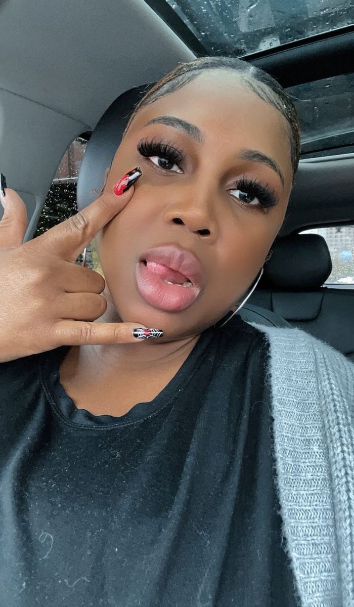 Naomi🖤 (Not Real) tweet media