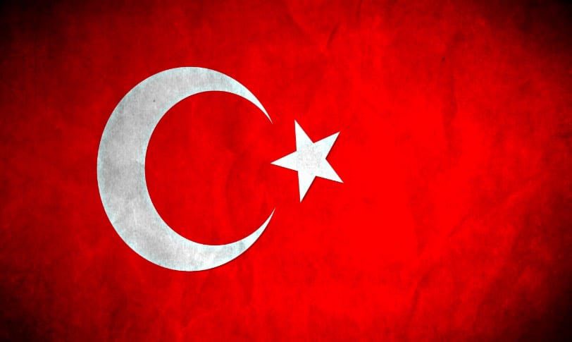 Nusaybin–Kamışlı sınır hattında 
Türk bayrağımıza yönelik gerçekleştirilen saygısız saldırıyı şiddetle kınıyorum. 
Bir devletin bayrağı, egemenliğinin ve onurunun sembolüdür. 
Bu provokatif eylem uluslararası hukuka aykırıdır ve asla kabul edilemez. 
Bayrağımız onurumuzdur 🇹🇷