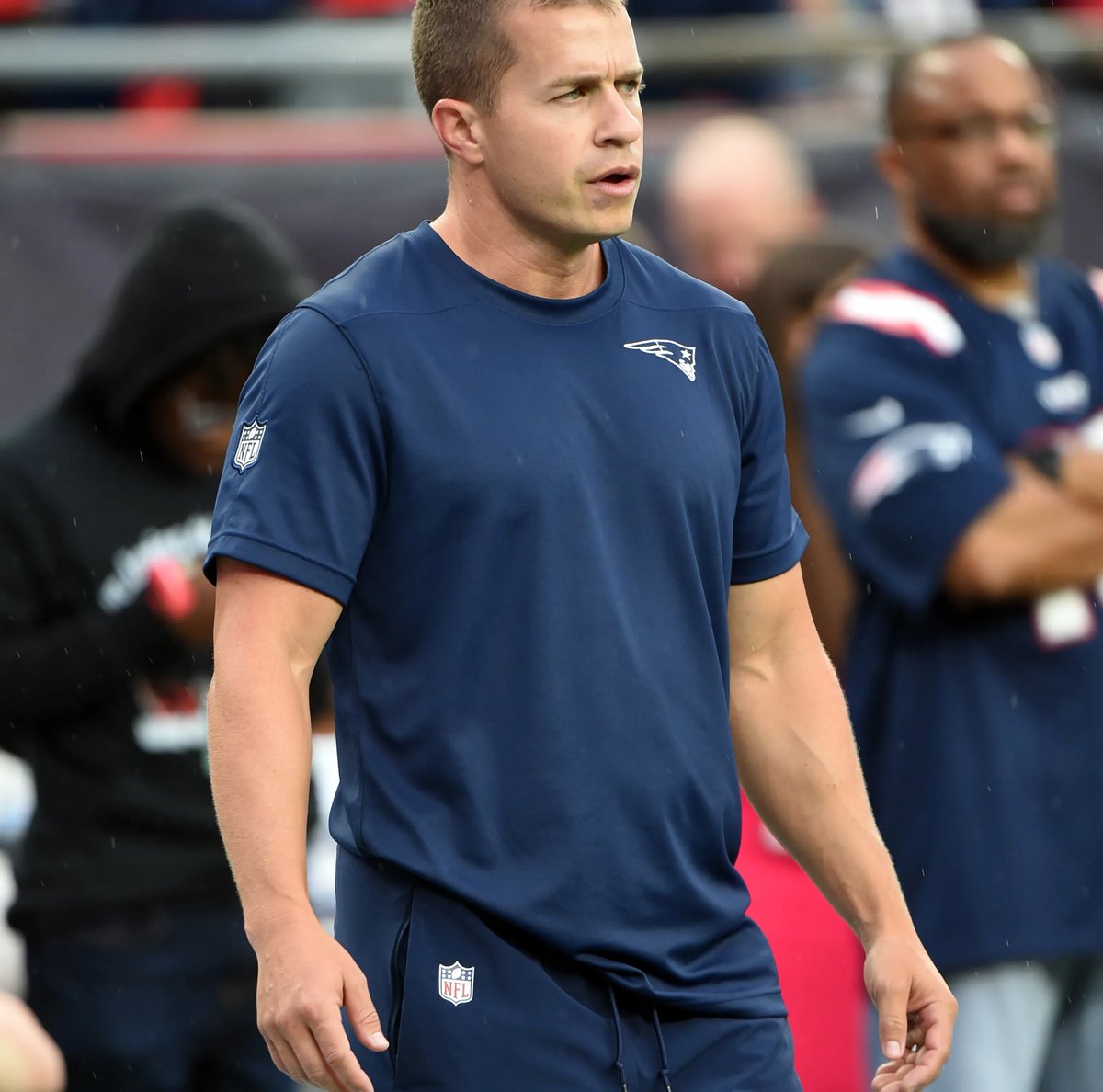 bearszn's tweet image. Boston College OC Will Lawing is leaving the program and the Chicago Bears are named as a potential landing spot for him, per @cbssports , @mzenitz 

What his role would be isn’t clear but he has experience as a TEs coach, offensive line assistant, defensive quality control.