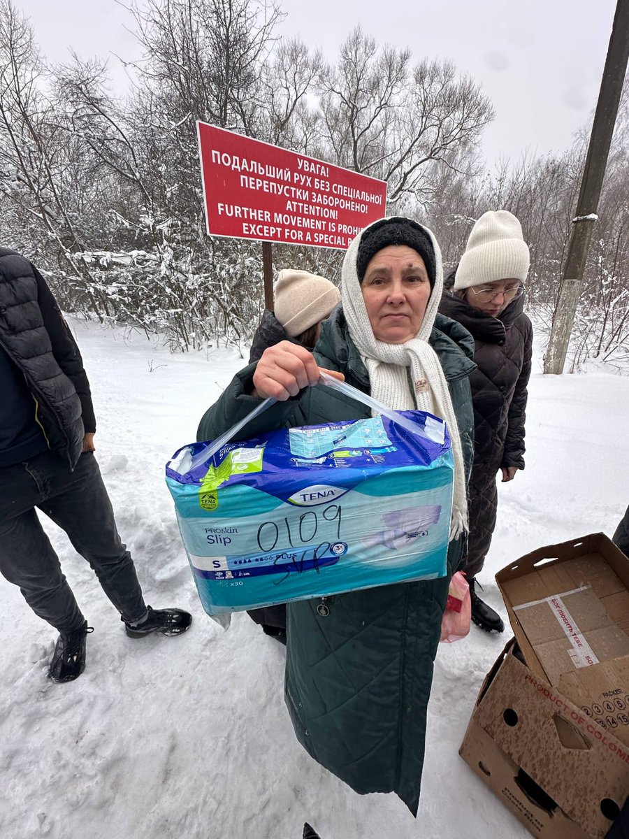 BurdenIn2Action's tweet photo. Recently the team in Sumy distributed mobility aids and Tena pads to displaced people living in Malynivka, Kharkiv Oblast and Kramatorsk on the front line. https://t.co/XkJgQuowTD