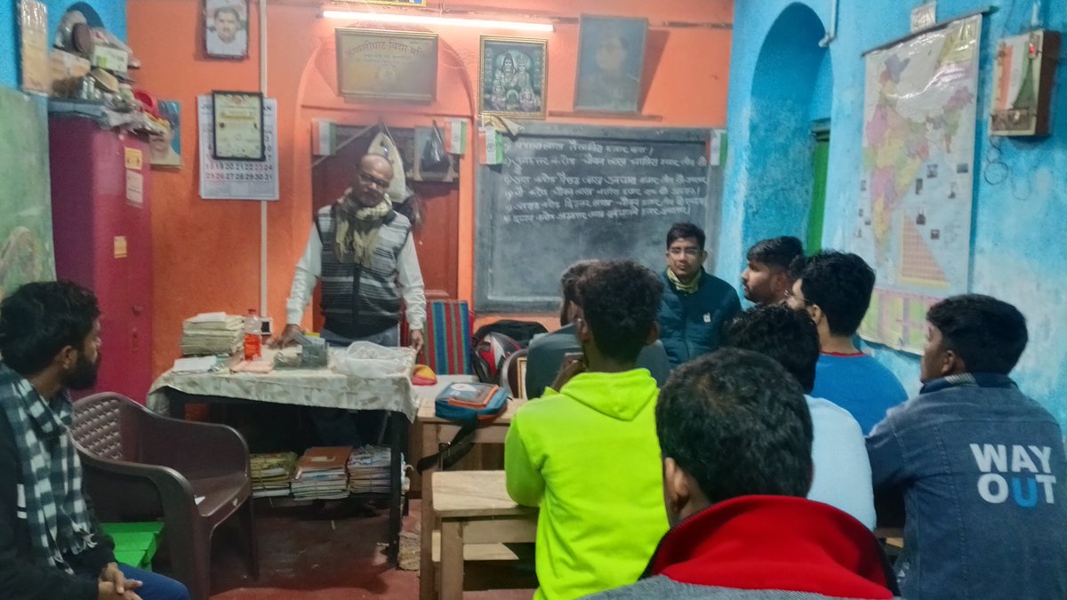 ABVPBarrackpore's tweet photo. আজ অখিল ভারতীয় বিদ্যার্থী পরিষদ ব্যারাকপুর জেলার অন্তর্গত গারুলিয়া নগর এর বৈঠক সুসম্পন্ন হয়েছে। বৈঠকে নগরের বিস্তার নিয়ে আলোচনা করা হয়েছে, উপস্থিত ছিলেন বিদ্যার্থী পরিষদের জেলার প্রমুখ শ্রী রাজেশ শর্মা মহাশয়। উপস্থিত ছিলেন বিশিষ্ট ব্যক্তিজন। https://t.co/5CqomPdCpY