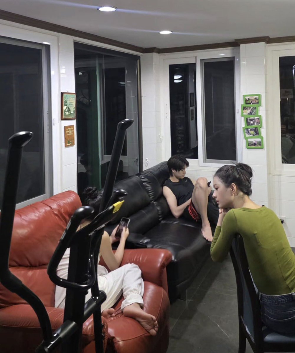 kokornki's tweet image. ชื่อภาพ : แล้วแต่จะคิดชีวิตคนละแบบ