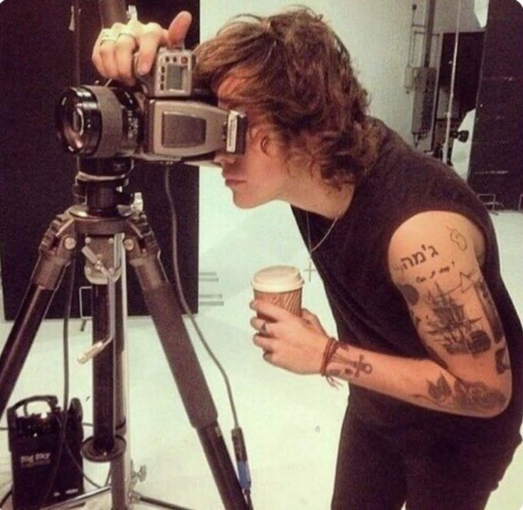 picshs's tweet image. APERTURE.  Jan 23.