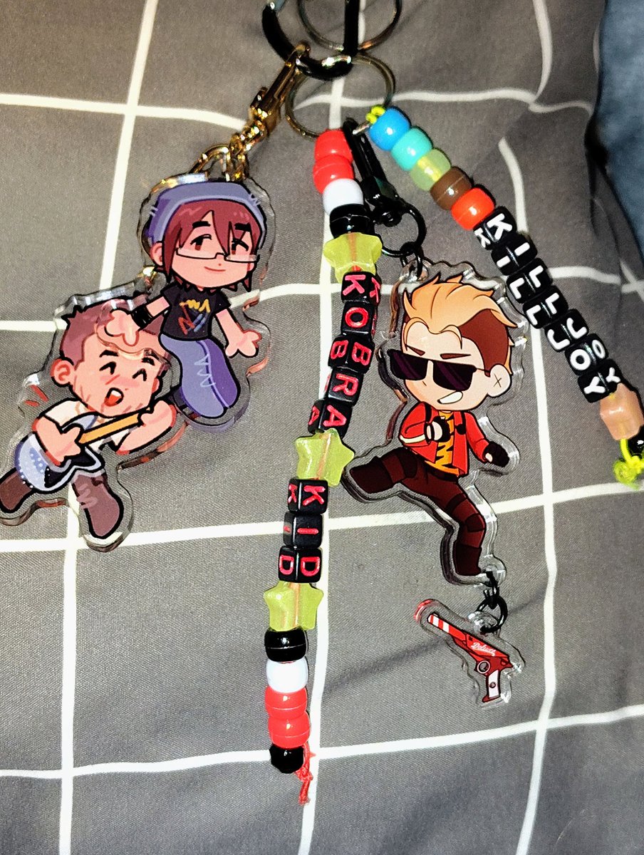 revengevvay's tweet image. he fits right in!!! ❤️🖤🤍
@PlanetaryMason