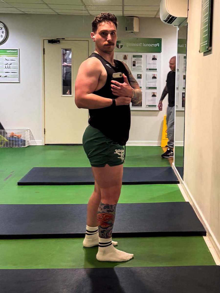 Robbie 💙 tweet media