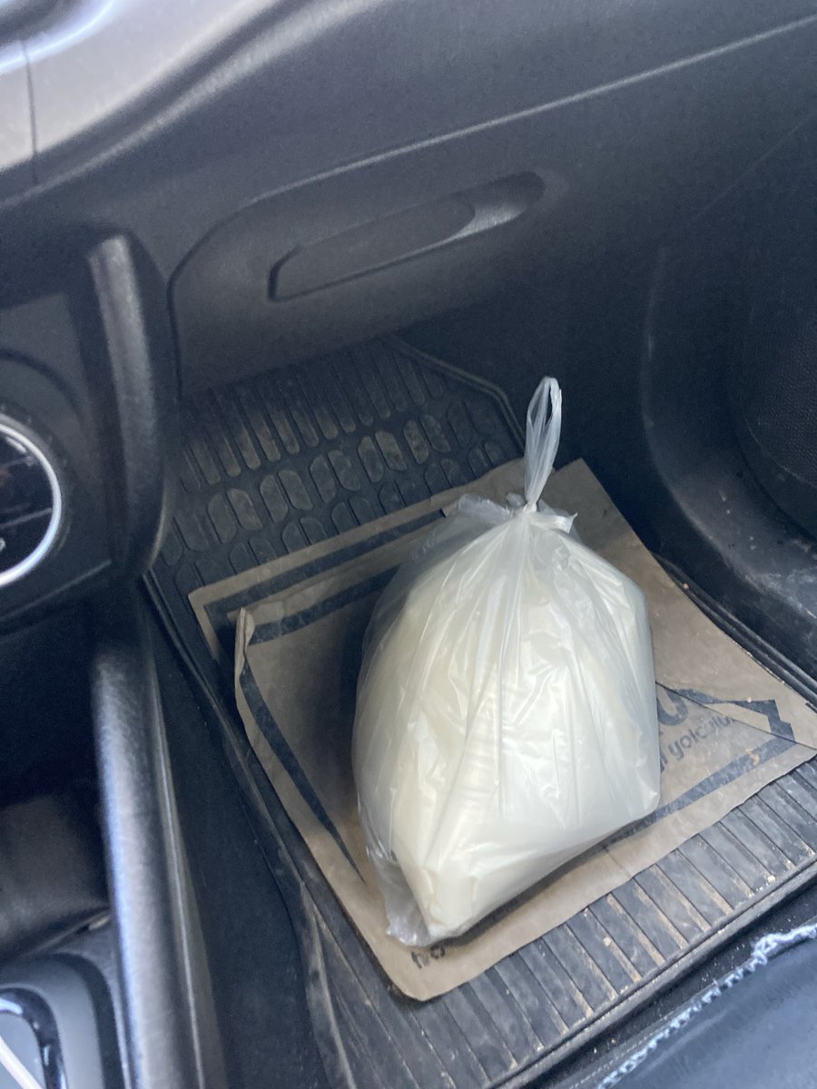 Stresten ölcem şimdi sütü poşetle veren esnafı sikymm. Kayıtdışı rus yapımı kaçak silah taşısam daha az stres yaşadım