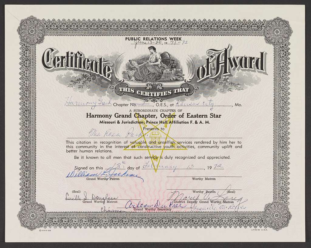 LizzyRevelation's tweet image. If you dont know already that Rosa Parks was a Charter Member of the Grand Chapter Order of the Eastern Star, it's time you do. 

Every Single One Of Them Are MASONS. All of it is scripted Masonic Theater 🎭