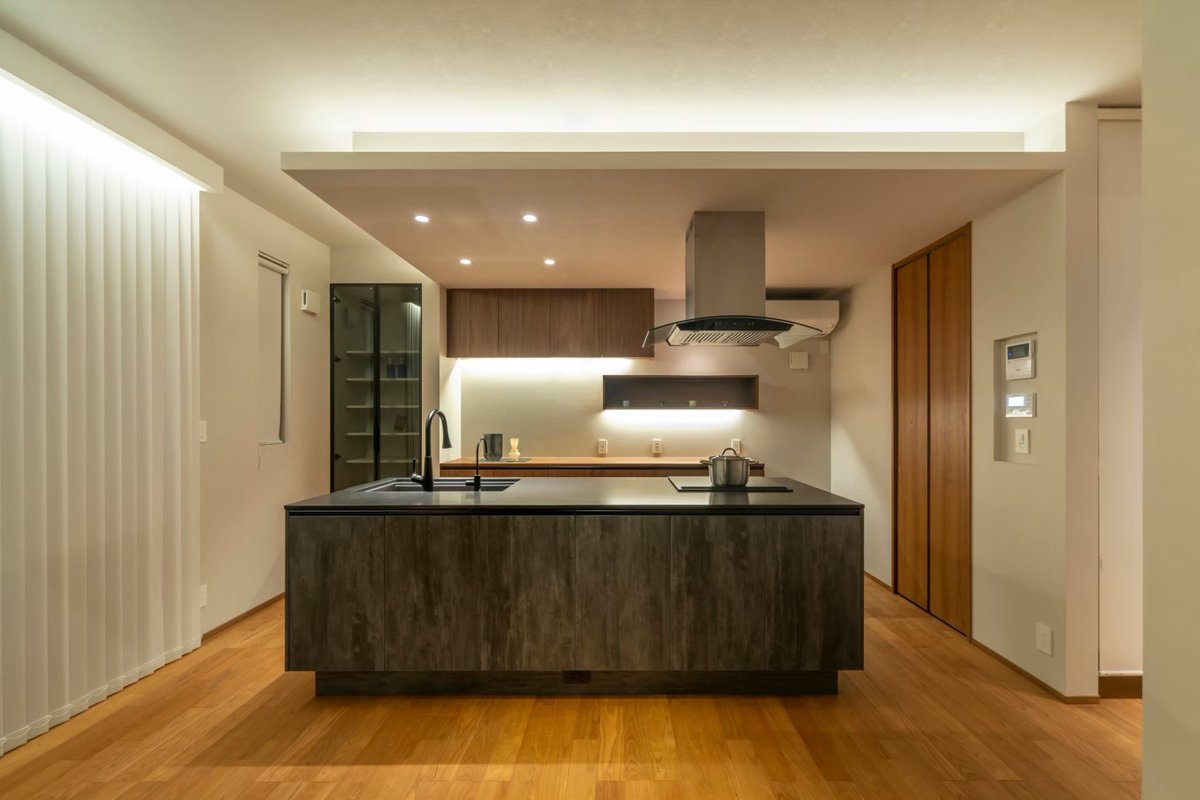 あのクォーツストーンを弊社は標準採用してます。メーカーの最上位