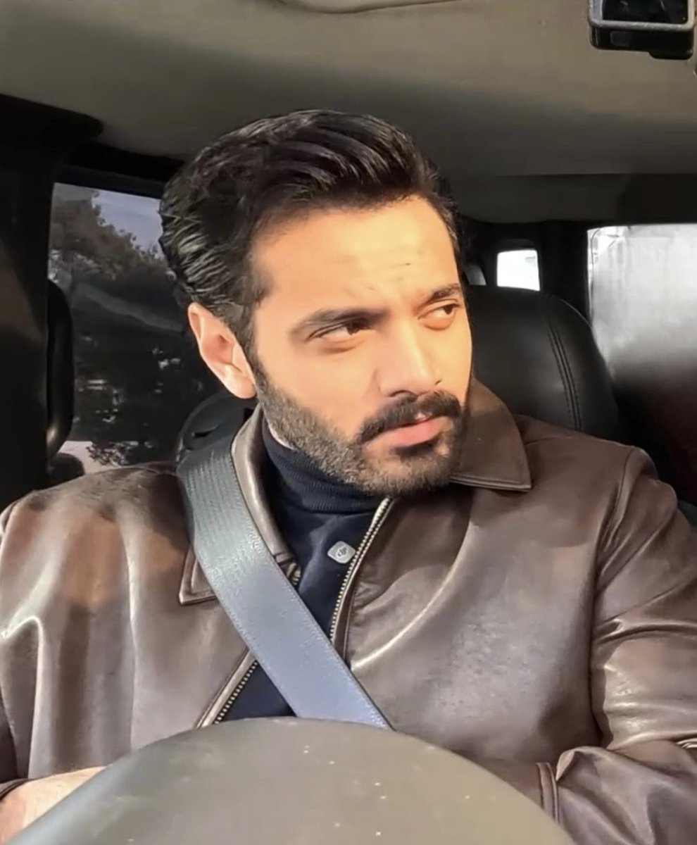 illwaj's tweet photo. HE LOOKS SO GOOD 
#WahajAli https://t.co/kUBIN546aH