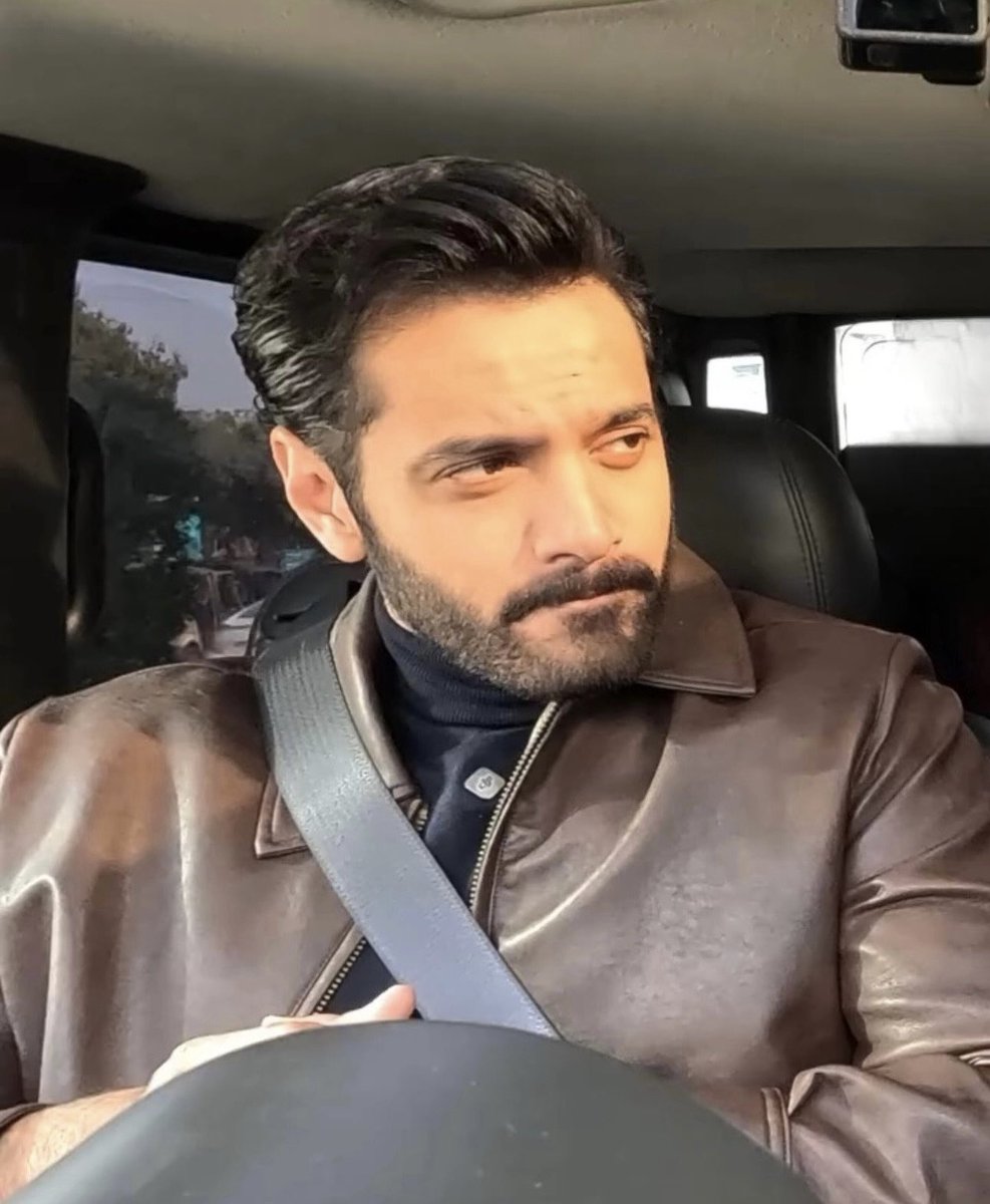illwaj's tweet photo. HE LOOKS SO GOOD 
#WahajAli https://t.co/kUBIN546aH