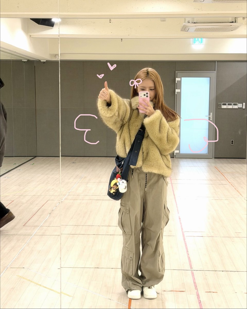 woS2rei's tweet image. 레이 원희 햄토리 커플키링🍓🤍 #기니자매