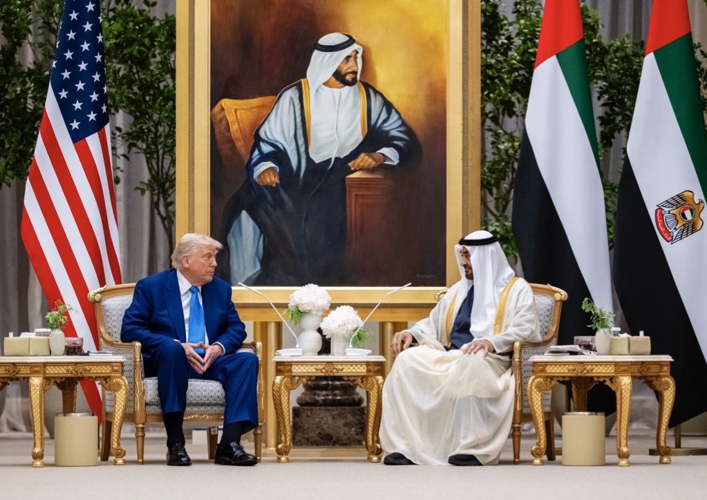 🔴🔴🔴 عـــــاجـــــل (وزارة الخارجية) :

• رئيس دولة الإمارات الشيخ #محمد_بن_زايد يقبل دعوة الولايات المتحدة للإنضمام إلى "مجلس السلام" 🇦🇪🇺🇸☑️