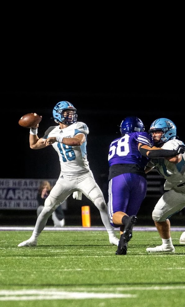 Jaxon_Zukowski's tweet image. 2025 Season Week 3 — Fri 9/5 (L) at Waunakee, 13–14 (OT) went Toe-to-toe with a top program in the state, pushed it overtime. Converted some clutch third downs. TD strike in the 4th to tie it, then another on target TD pass first play of OT. #BleedBlue