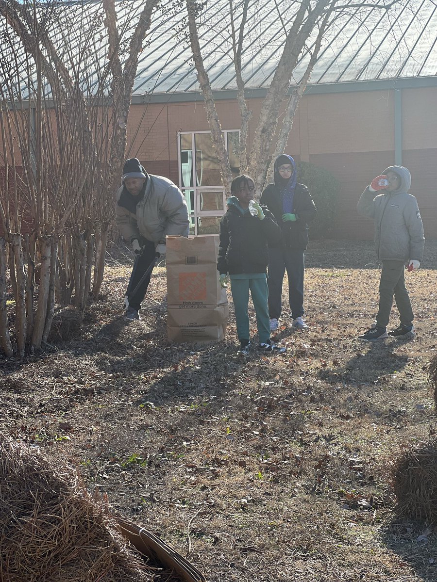 Nikki R. Porter tweet media