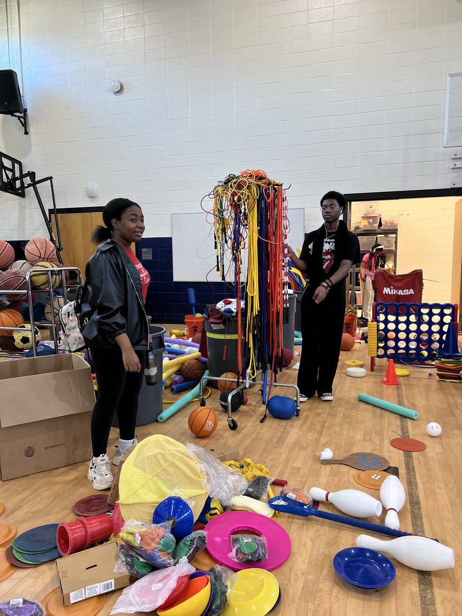 Nikki R. Porter tweet media