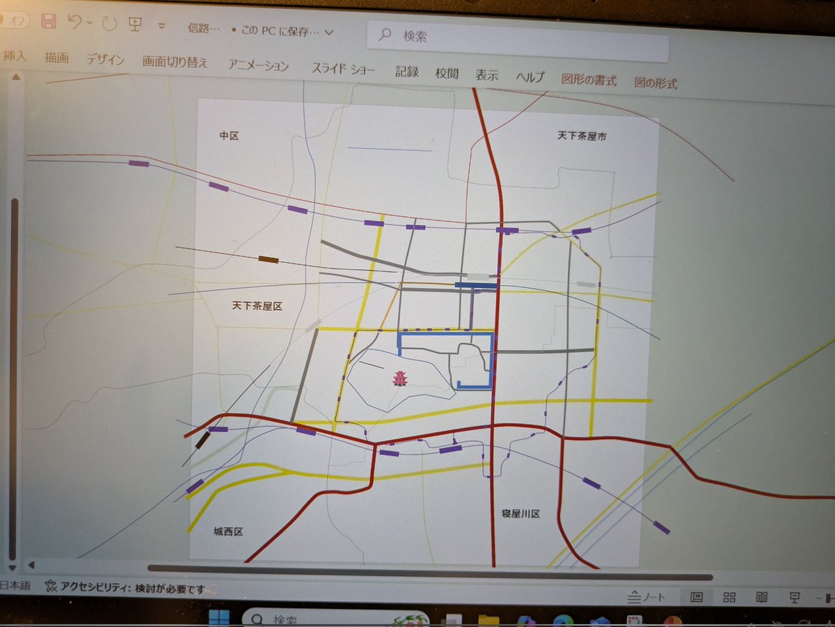 Pref_ara's tweet photo. ちなみに、天下茶屋も建物の高さ制限があるため、
街の中心部(城の北側)は、特に大きめの通り沿いは、高さ30m程度の建物でほぼ埋め尽くされてるような感じになってるが、
城の南側(南天下茶屋、南天と呼ばれます)は、高さ制限がなく、城より高い高層ビルやタワマンが数棟建ってる、という設定です。 https://t.co/QnQEro6ucm