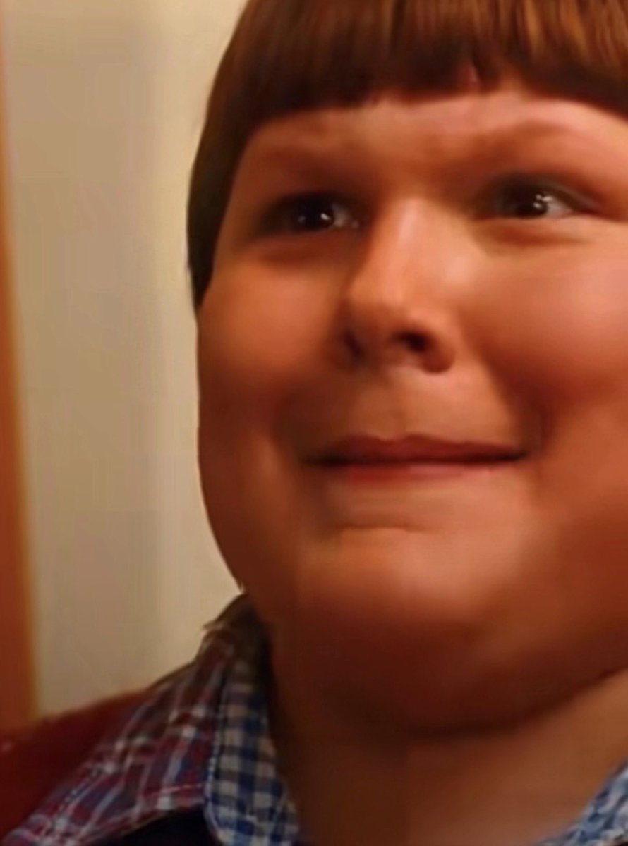 izi ꢤꢆ 🧁 smopkins secretary tweet media