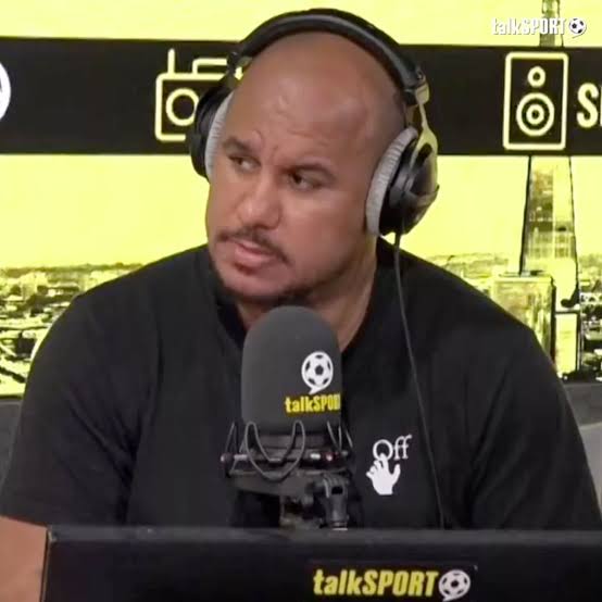SimplyUtd's tweet photo. 🚨🗣 Gabriel Agbonlahor slams "bitter" Roy Keane as he reacts to Butt and Scholes' feud with Lisandro Martinez:

"You are seeing a lot from the Manchester United ex players, look at Roy keane to me he's an angry bitter man the way he talked about Legend Sir Alex Ferguson hanging around like a bad smell"

"How angry he was at Jonny Evans getting a job, How angry he was about Carrick getting the job bringing up Carrick’s wife, Sometimes these players have got like Agendas and bitter of things that happened in the past"

[@talkSPORT]