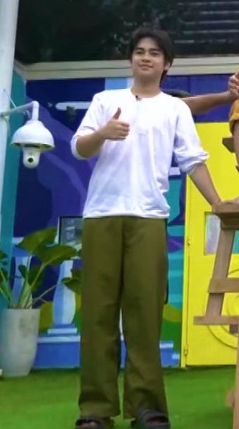 Sugabell3's tweet image. Present for miguel

TUESlayer MIGUEL