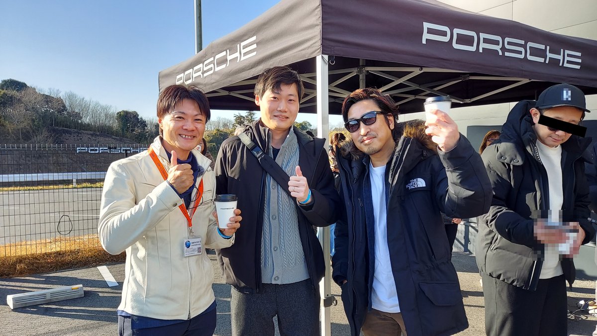 911crz's tweet photo. 「くるまマイスター元」さん（https://t.co/4VKK6A3AqT）から頂いた、MMの日の様子。ポルシェ系Youtubeをやってる人増えてきた気がするわ（笑）。ぽかぽかで過ごしやすい朝でしたな！

#MorningMission #PECTokyo https://t.co/wmfh6RNrgw