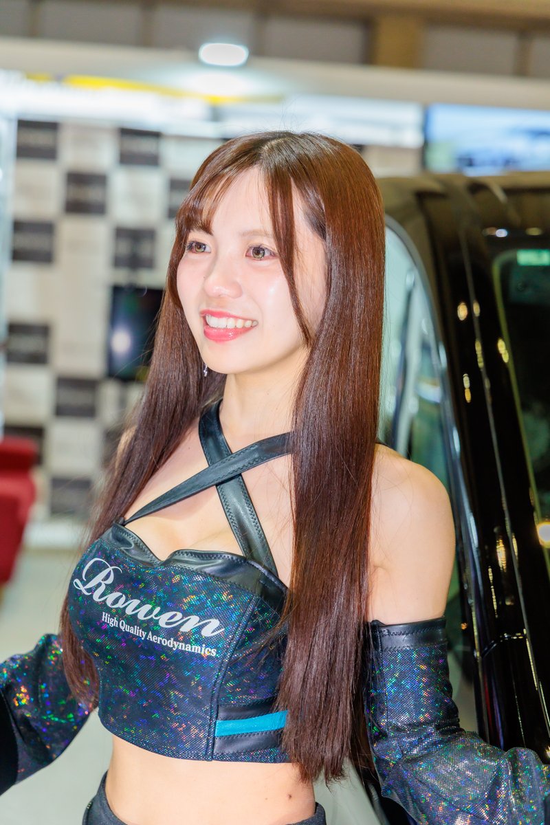 RockMan_Kazu's tweet image. 東京オートサロン2026
#ROWEN ブース
#奥田千尋 さん✨ @hiromiyanyanko

写真の対応ありがとうございました😃

#東京オートサロン2026
#東京オートサロン
#TAS2026
#TAS