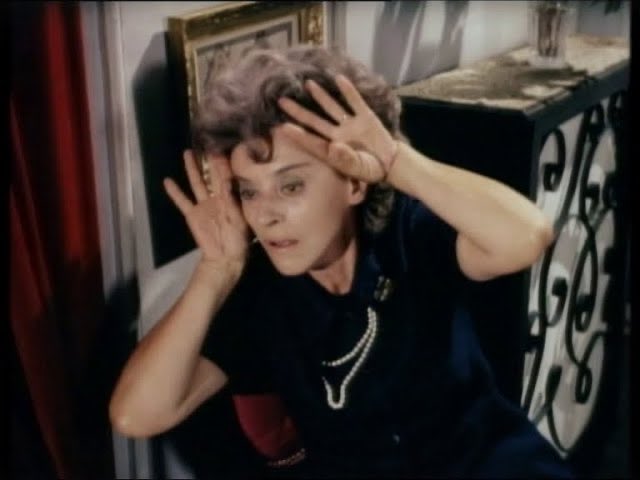 To_pouli_tou_Ro's tweet image. Βικτώρια Μπέκαμ: Αυτή η ομίχλη του Λονδίνου με πειράζει