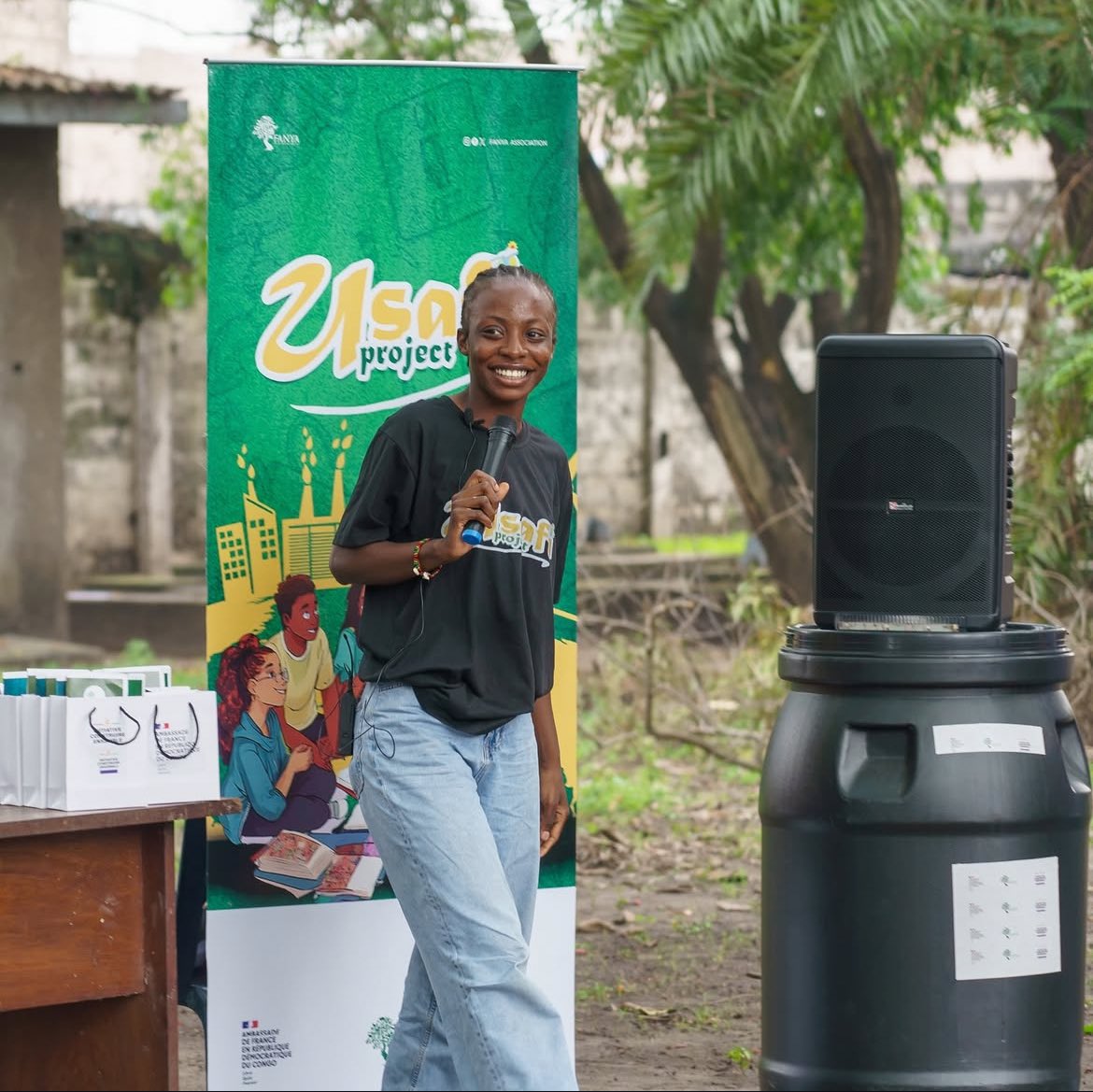KetsiaPassou's tweet photo. Plus de 3 000 jeunes sensibilisés à la protection de l’environnement dans 10 écoles de Kinshasa.
USAFI : un challenge relevé avec succès, par les jeunes✊🏾 https://t.co/p0yT1DuieY