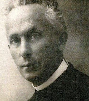 Don Gilberto Pozzi, medaglia d'oro al merito civile alla memoria bit.ly/4pJyntT per l'attività svolta con OSCAR durante la Resistenza.
Leggi la storia 👉bit.ly/49wVtiJ e vai a questo video YouTube 👉 youtube.com/watch?v=8OYEqV…
