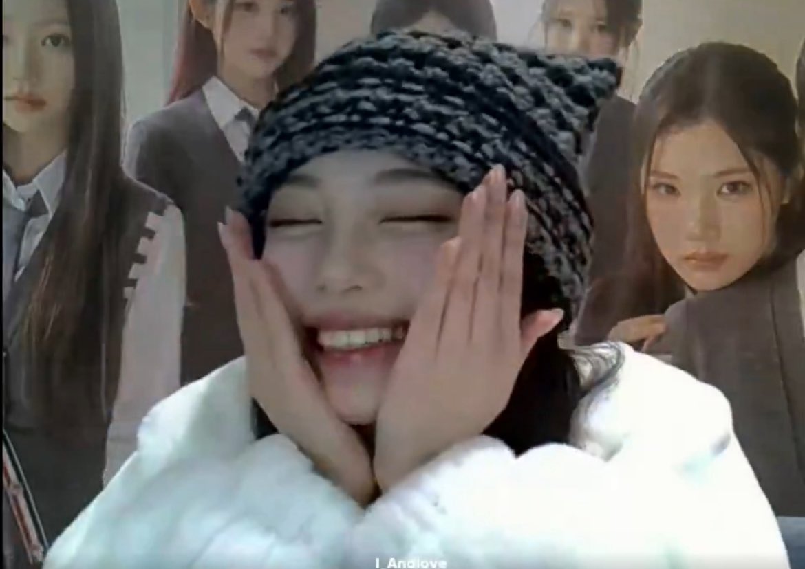 Hearts2an's tweet image. 아니진짜 영통할때마다 얀랄 이만큼떨어줘서 모든장면이 엽기적인그녀인데 본체는 견우만큼 순애바보임 &amp;lt; 여기서부터감동지렸고