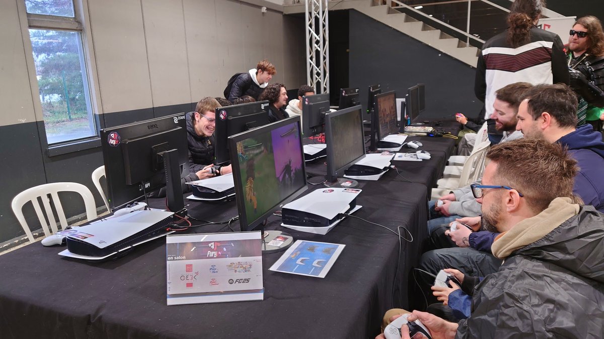 FuryVS_'s tweet photo. 📢 Avignon @GeekExpoFrance
📅 Le 07 et 08 février
🎮 𝓩𝓸𝓷𝓮 𝓛𝓲𝓫𝓻𝓮
Manga, Fighting, sport
🏆 𝓩𝓸𝓷𝓮 𝓽𝓸𝓾𝓻𝓷𝓸𝓲
Samedi: Tekken 8 & SF6 & FC26
Dimanche: 2XKO & FC26
Finale sur scène samedi (FC26)
➡️ https://t.co/RETGCM2GXy
#Furyvs #Avignon #Manga #Gaming #versus https://t.co/0ObvnLDMFT