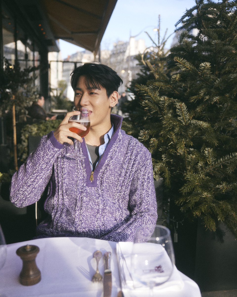 WWDThailand's tweet image. แบมแบม กันต์พิมุกต์ เตรียมร่วมรับชมแฟชั่นโชว์ Louis Vuitton Men’s Fall–Winter 2026 ซึ่งจะถ่ายทอดสดในคืนนี้ เวลา 02.00 น. ตามเวลาประเทศไทย

#WWDThailand
#LVMenFW26 #LouisVuitton