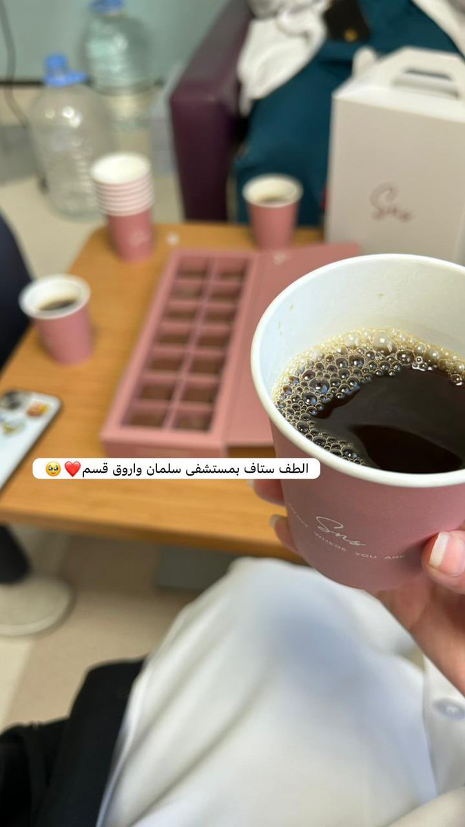 rn.𝔹𝕀ℝ𝔻 tweet media