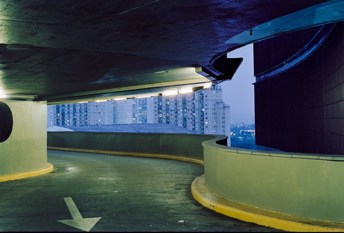 suffer_rosa's tweet image. são paulo de noche
35mm y formato medio