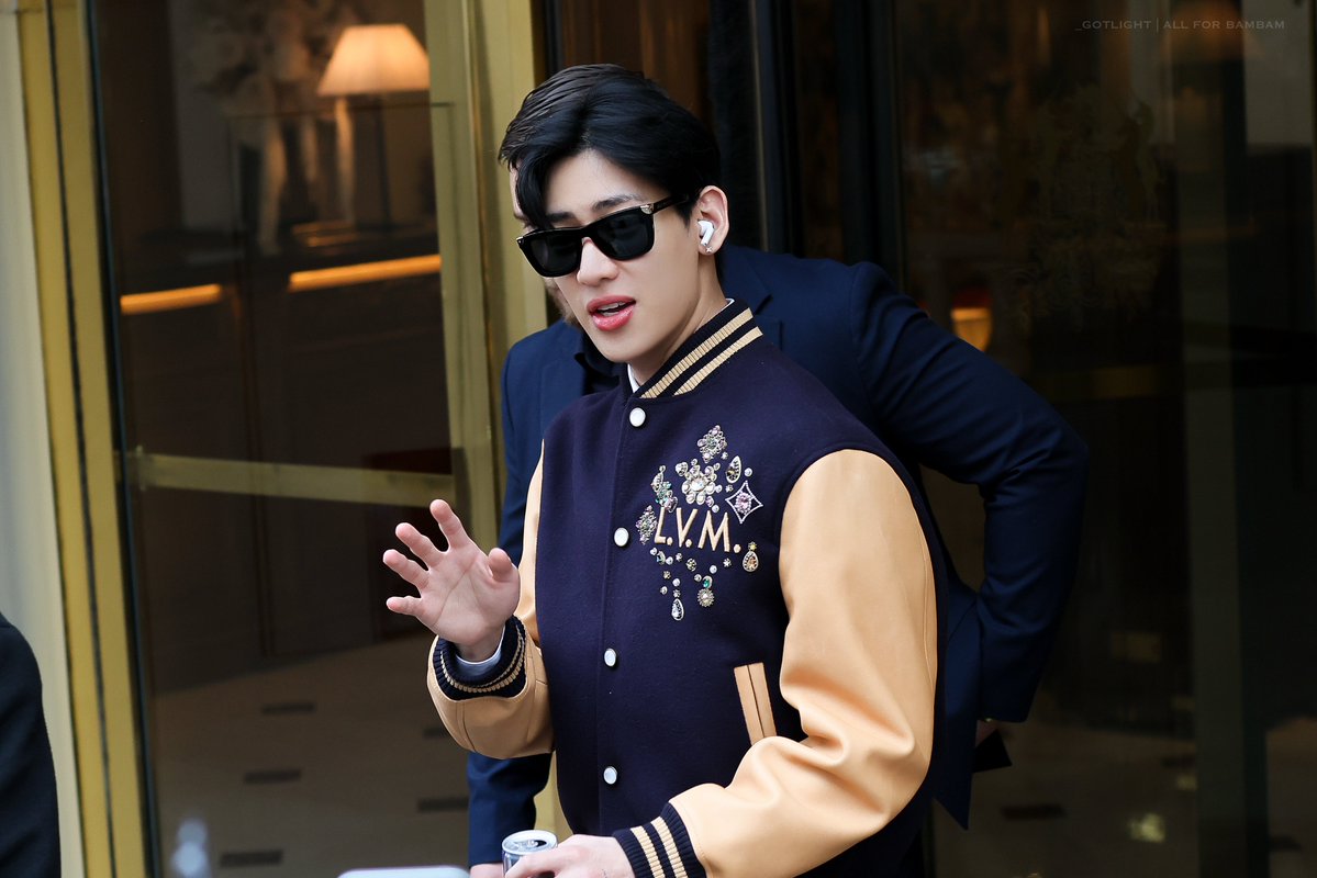 [260120] BAMBAM🚶

#LVMenFW26 #LouisVuitton <a href="/LouisVuitton/">Louis Vuitton</a> 
#BamBam #뱀뱀 #แบมแบม 
<a href="/BamBam1A/">BamBam</a> <a href="/BAMBAMxBAMMIE/">뱀뱀 BamBam</a>