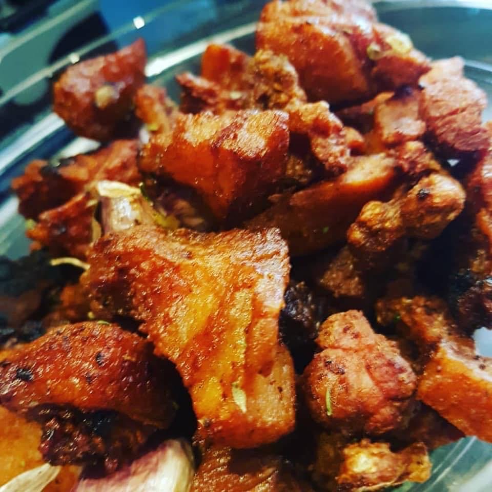 PodcastTDT's tweet photo. #ojoahi que ya estamos inmersos en las votaciones de los CHICHARRONES DE ORO. 
La semana que viene en sus reproductores.
#tdtpodcast #chicharronesdeoro https://t.co/HT5mGt6RWL