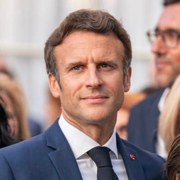 GlobeEyeNews's tweet image. French President Macron calls for more Chinese investment in Europe.